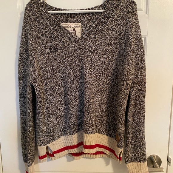 Roots Sweater - Picture 1 of 2